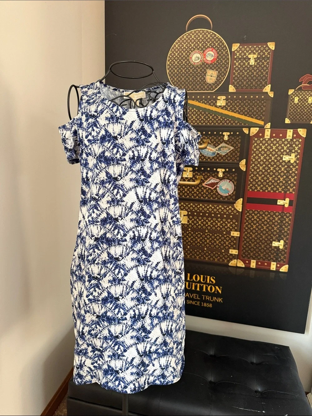 MICHAEL Michael Kors Blue-and-White Floral Cold-Shoulder Shift Dress